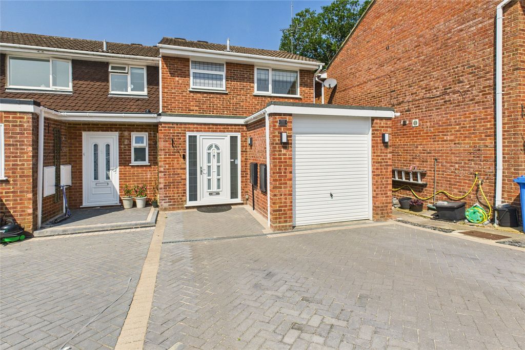Property photo 1 of 9 Picture No. 25