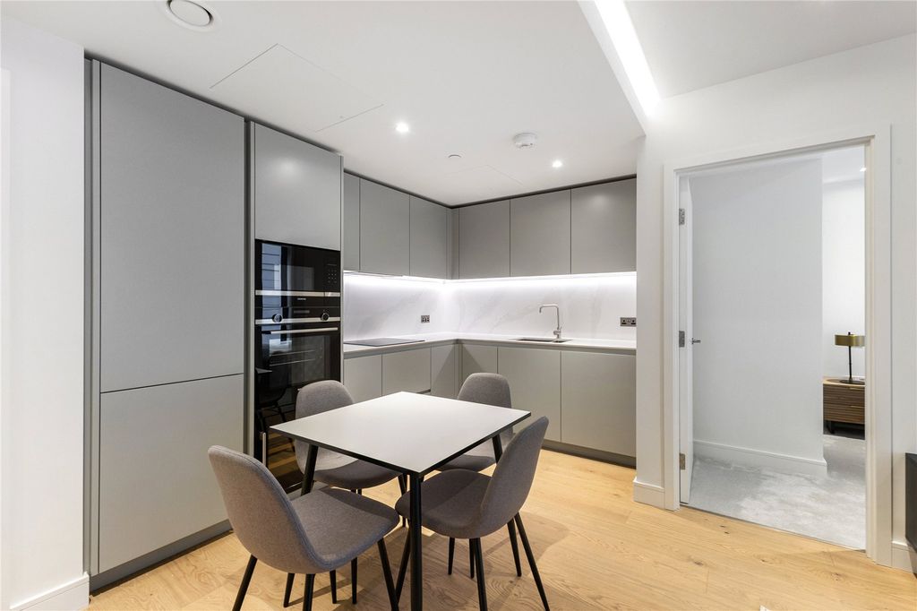 Property photo 3 of 8 Picture No. 05