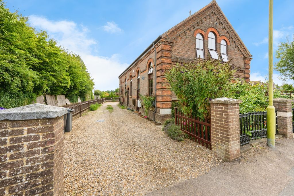 Property photo 1 of 20