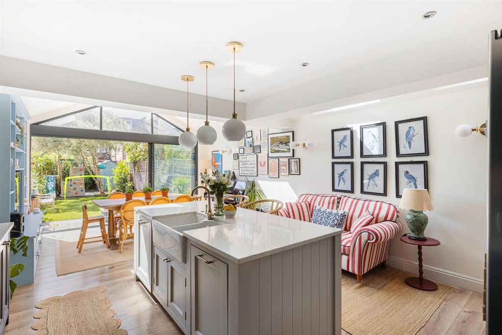 Property photo 1 of 19 Pbck3694-Hdr.Jpg
