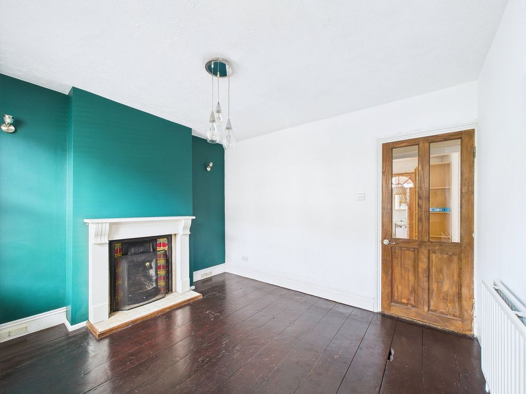 Property photo 3 of 18