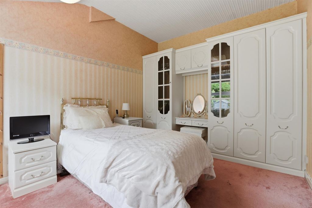 Additional image 15 of 3 bed semi-detached house for saleSmollett Street, Alexandria G83