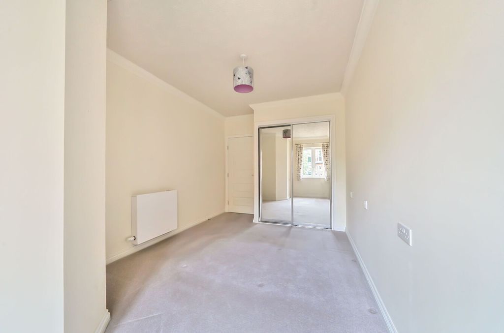 Property photo 3 of 10 1298876-5-6835d0d...