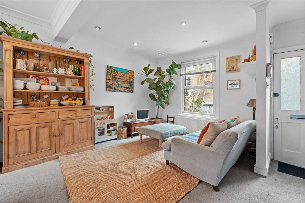 Property photo 2 of 14 Picture No. 27