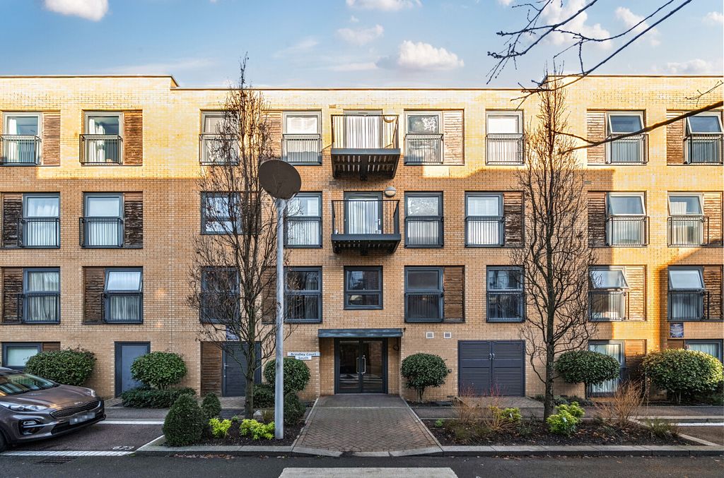 Property photo 1 of 8