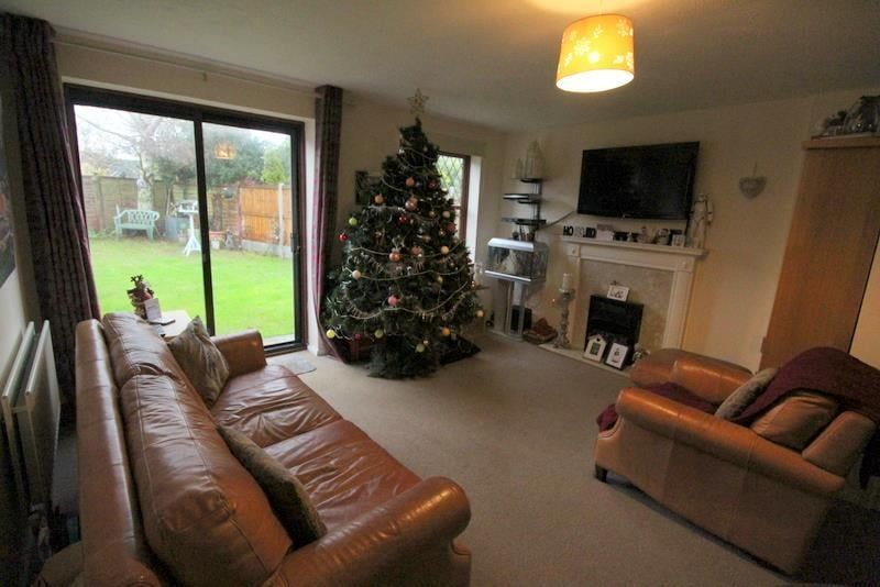 Property photo 3 of 11