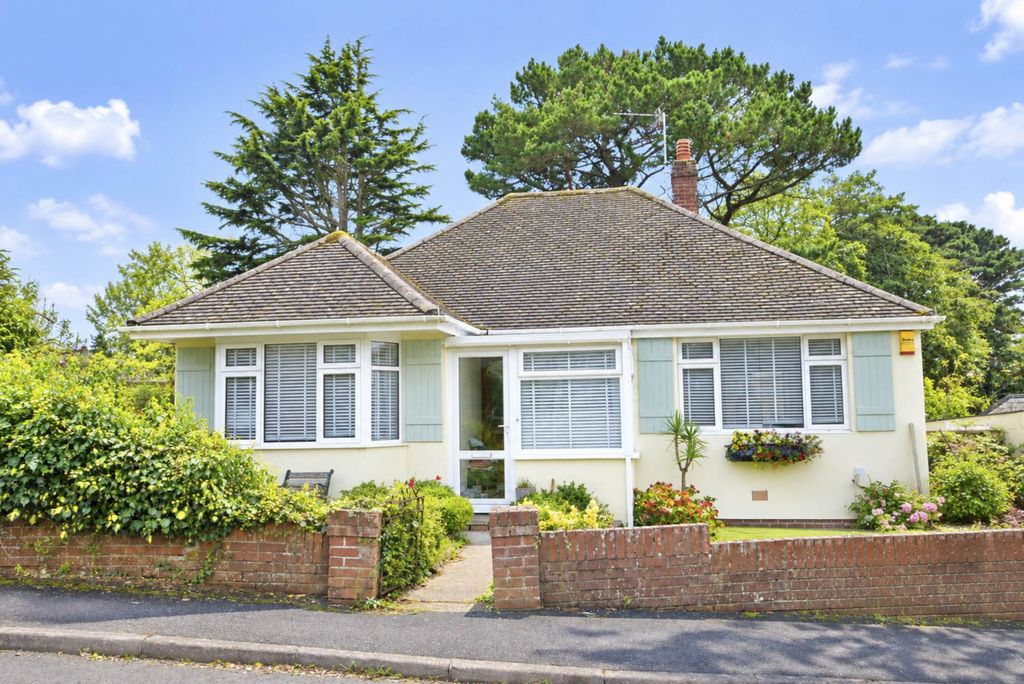 Property photo 1 of 9