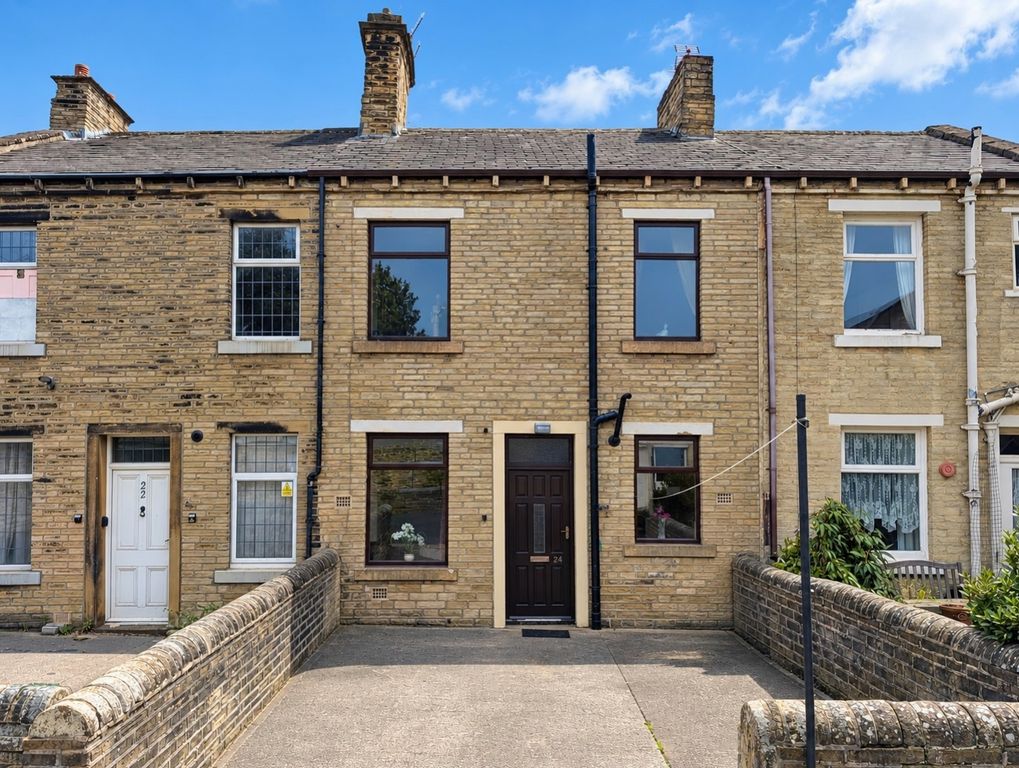 Property photo 2 of 19 24 Gooder Lane Ewemove Brighouse 2