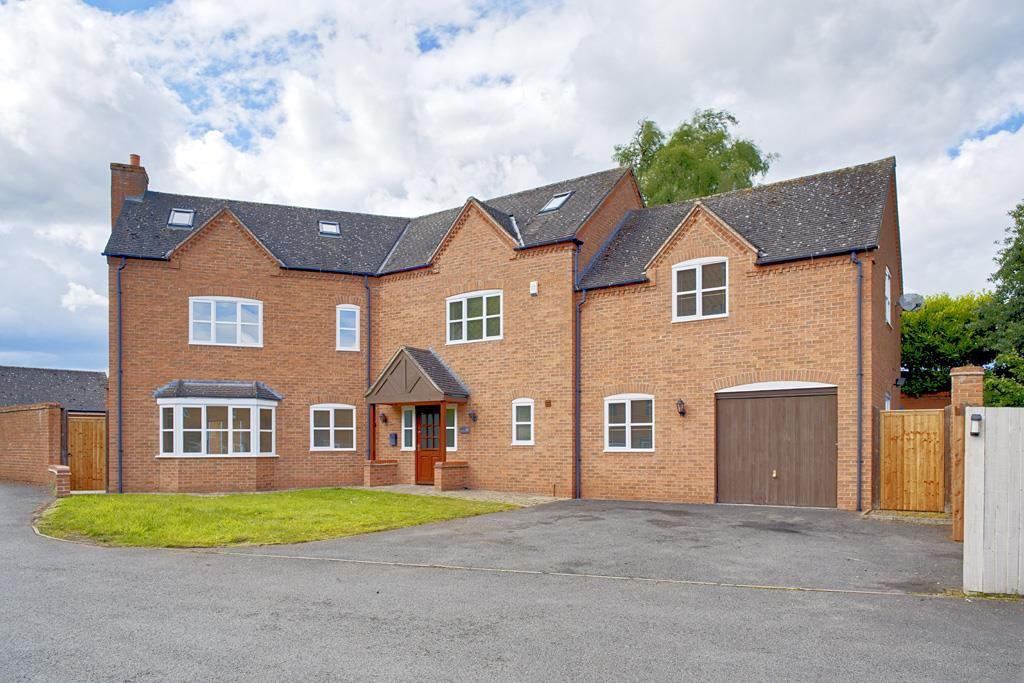 Property photo 1 of 37 260518_69-Longlands-Lane-01.Jpg