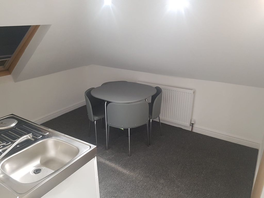 Property photo 1 of 3