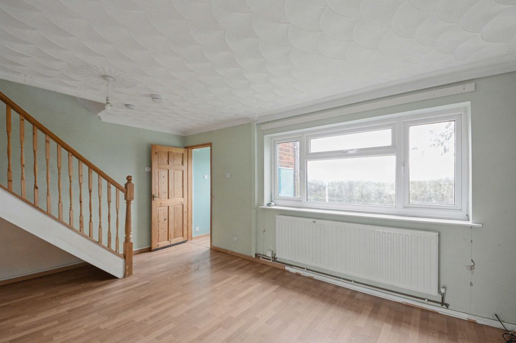 Property photo 3 of 17 24 Knowles Avenue, Warboys, Huntingdon, Cambridgeshire, Pe28 2st