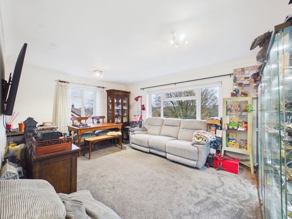 Property photo 2 of 6 Picture No. 10