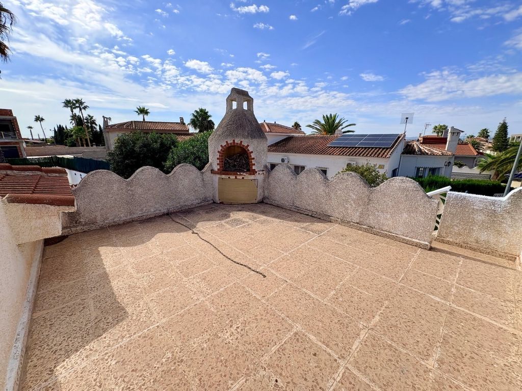 Property photo 1 of 3