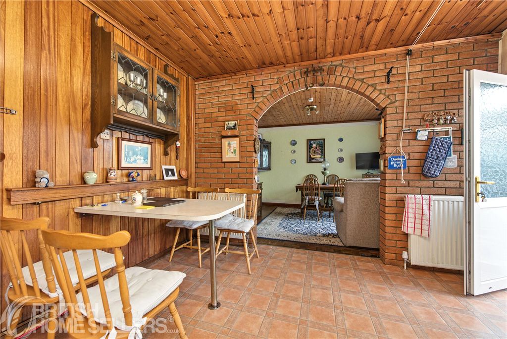 Property photo 2 of 15 Picture No. 08
