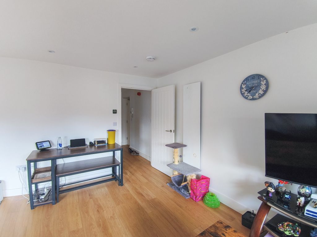 Property photo 3 of 41