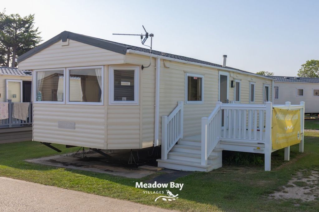 Property photo 1 of 14 2009 Delta Darwin 35x12 3B Small Wm.Jpg