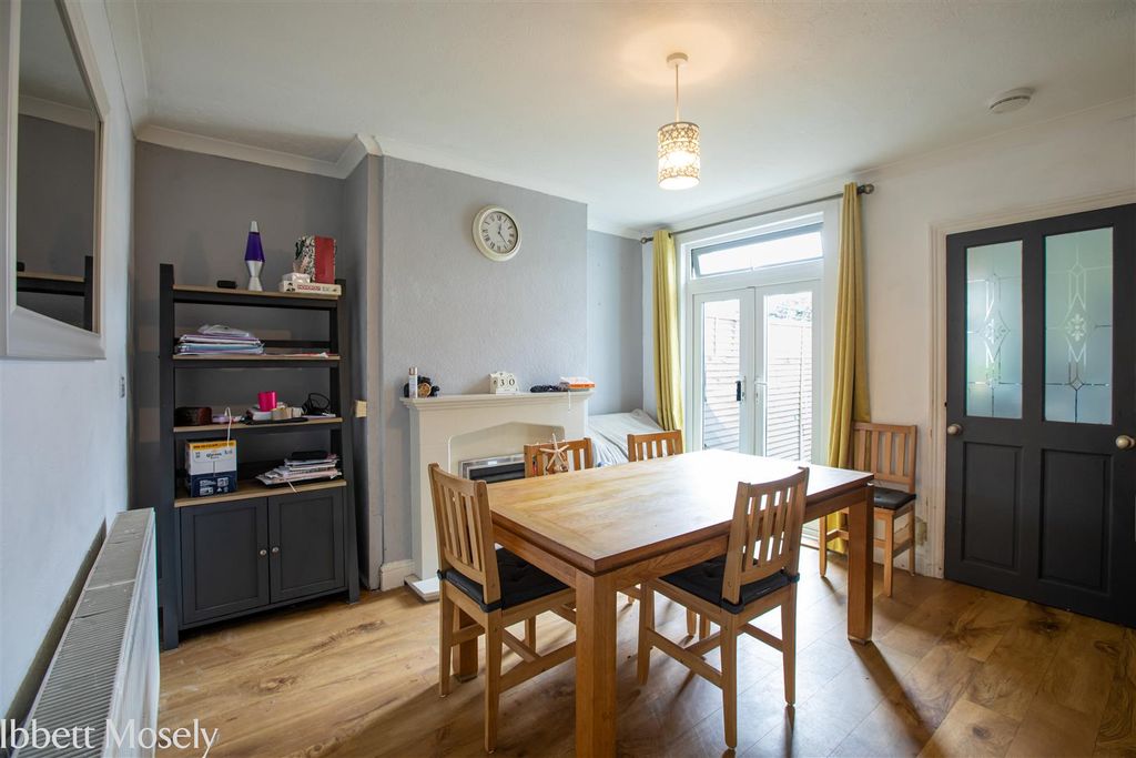 Property photo 3 of 8 20260630-23 New St-15.Jpg