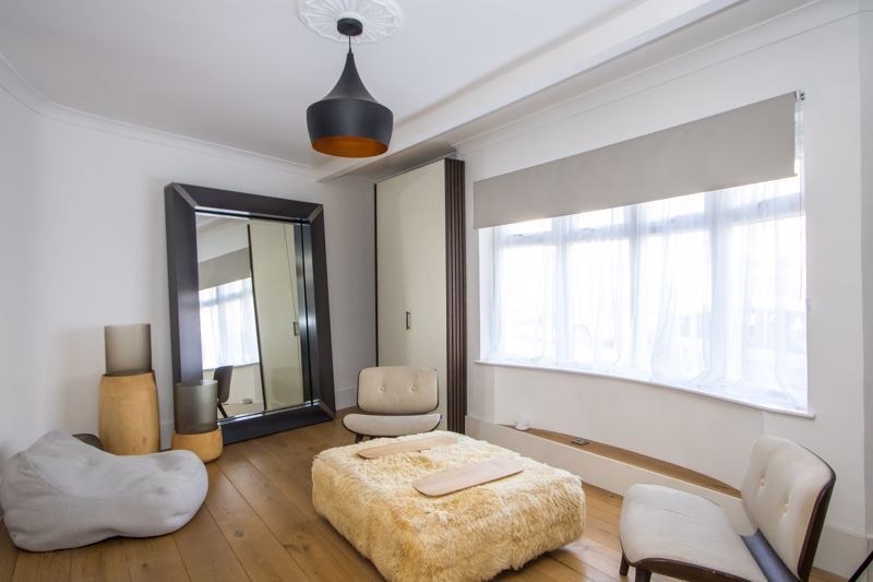 Property photo 3 of 25 Photo 4