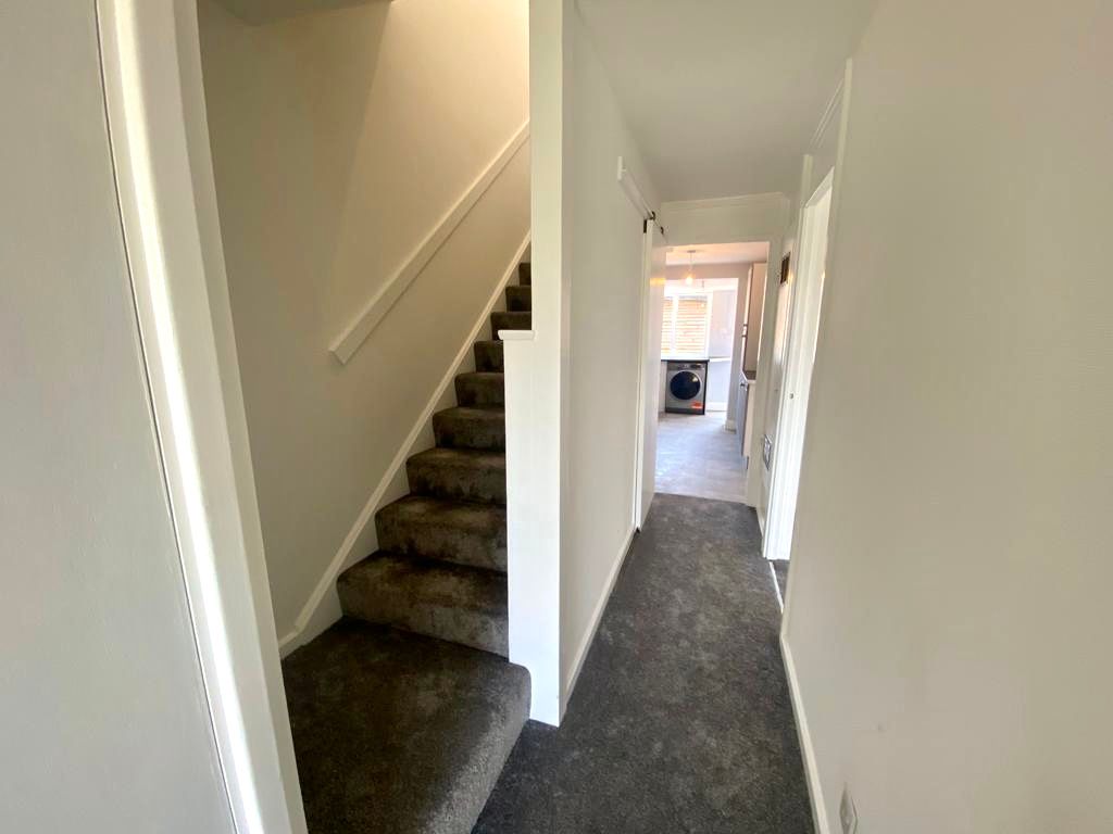 Property photo 3 of 14 53B9B00B-98A4-4029-9