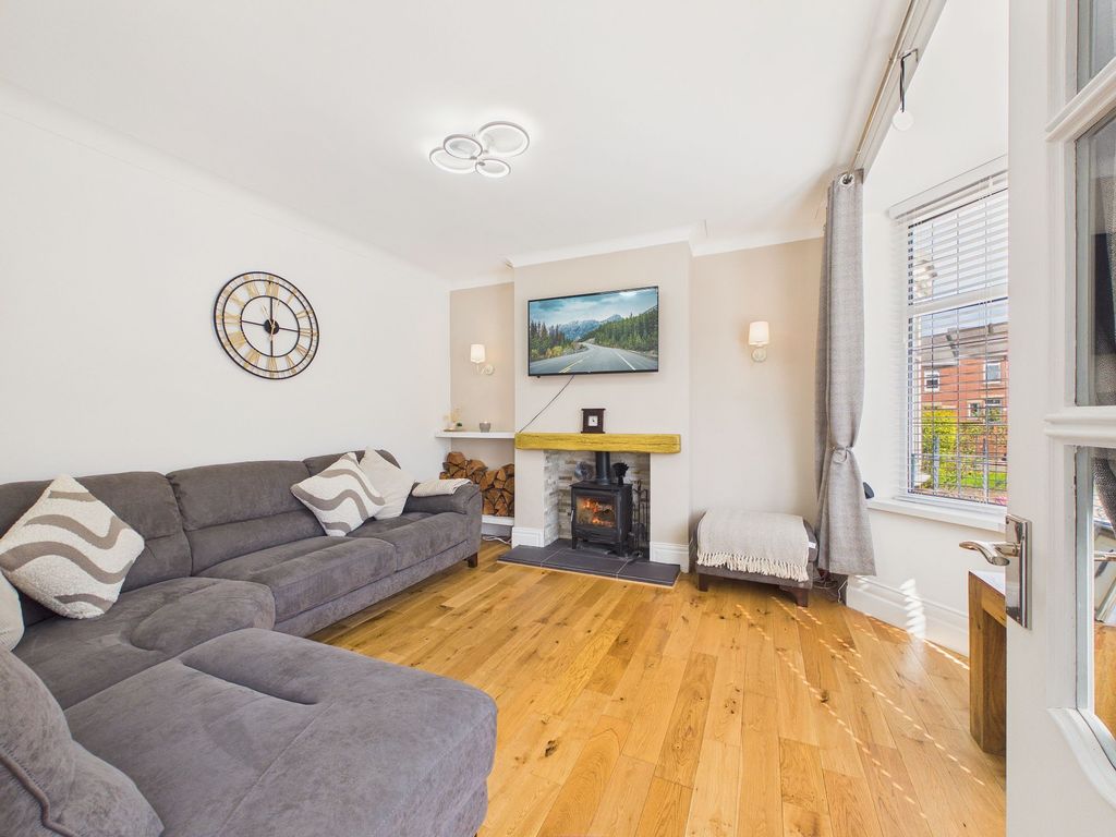 Property photo 2 of 15 Lounge