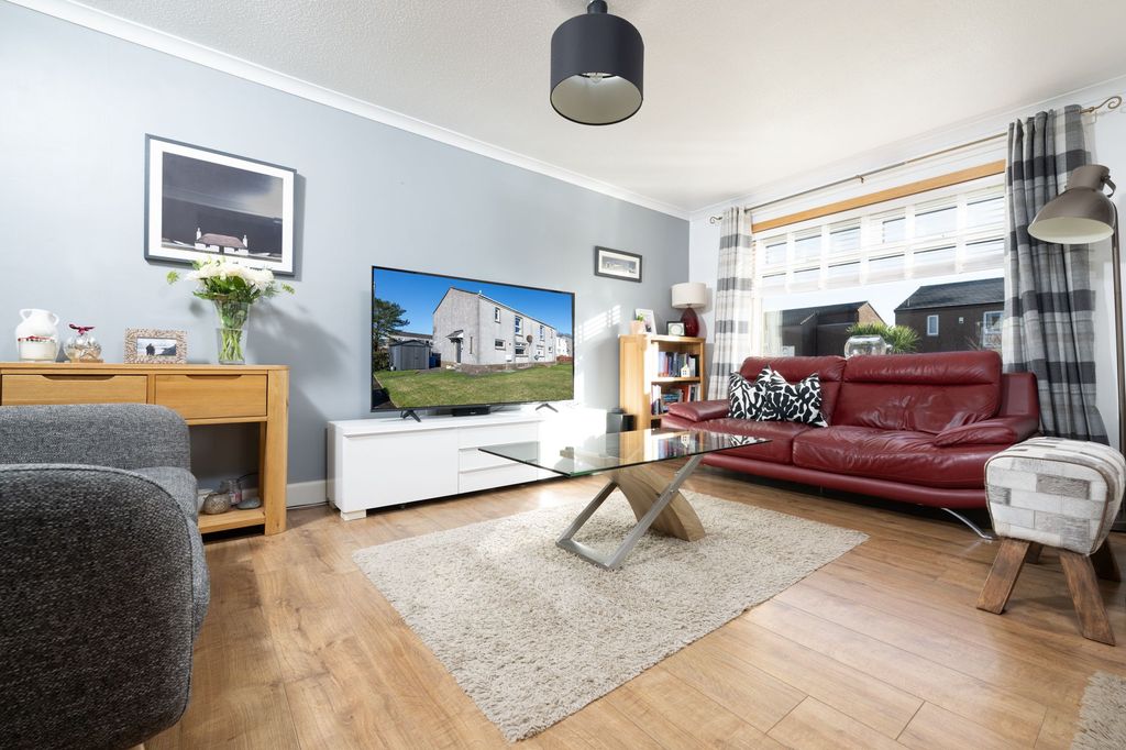 Property photo 2 of 29