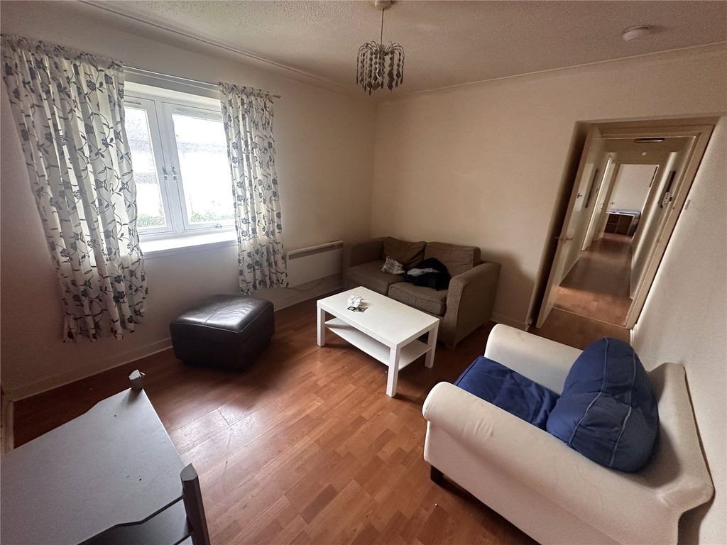 Property photo 3 of 9 Picture No. 04