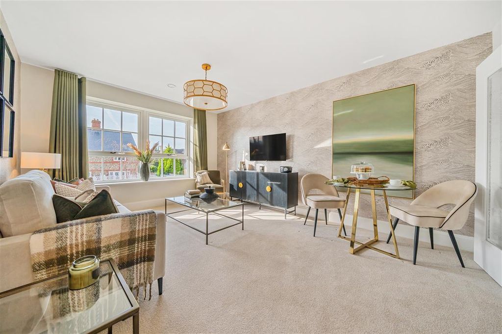 Property photo 2 of 11