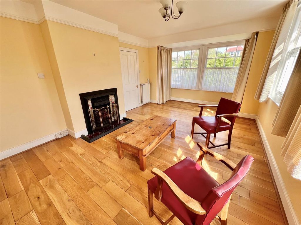 Property photo 3 of 16