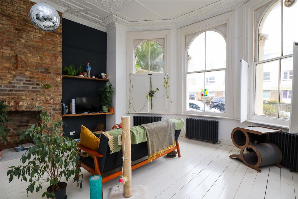 Property photo 3 of 8 Open Plan Kitchen/Living Room