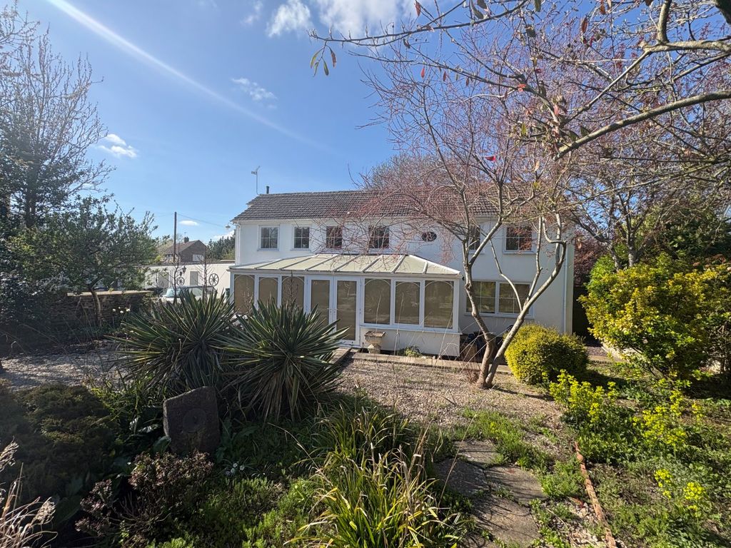 Property photo 1 of 16 Picture No. 23