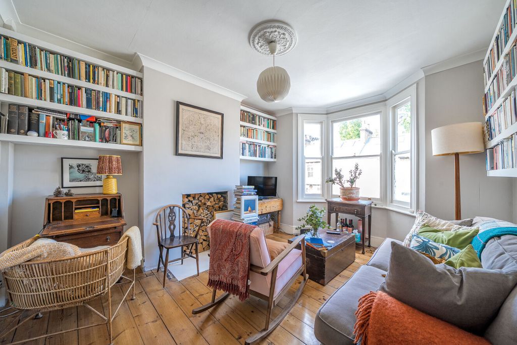Property photo 2 of 12 1454480-1-69F2362...