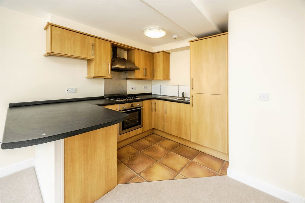 Property photo 3 of 14