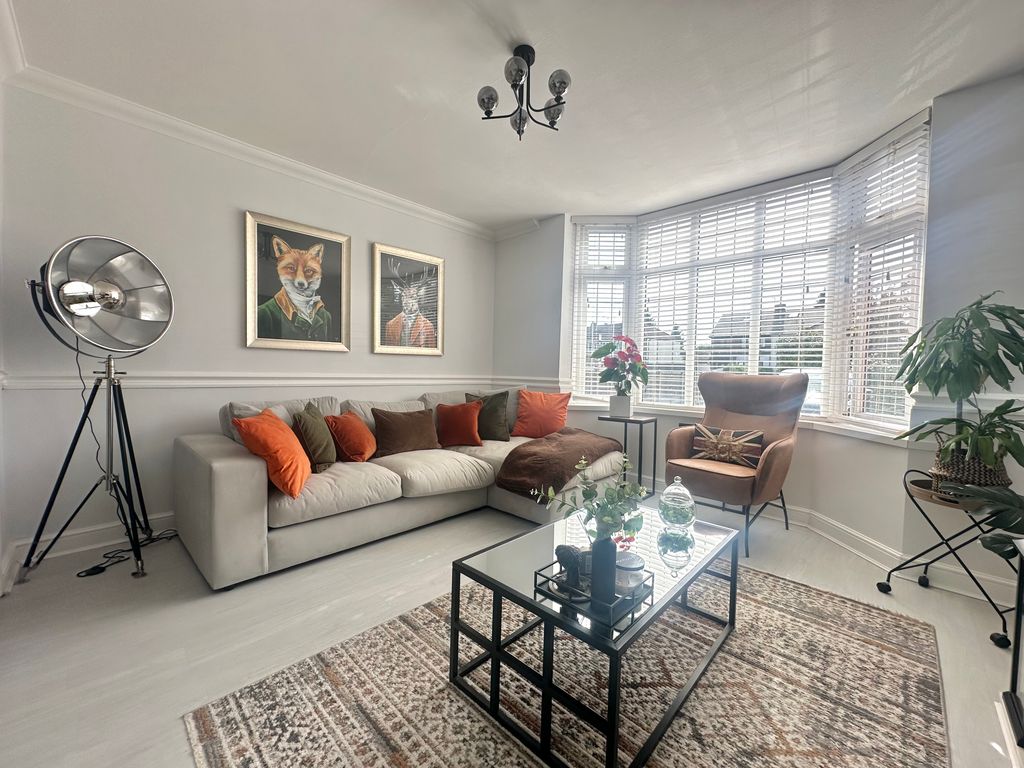 Property photo 3 of 17 Img_0660