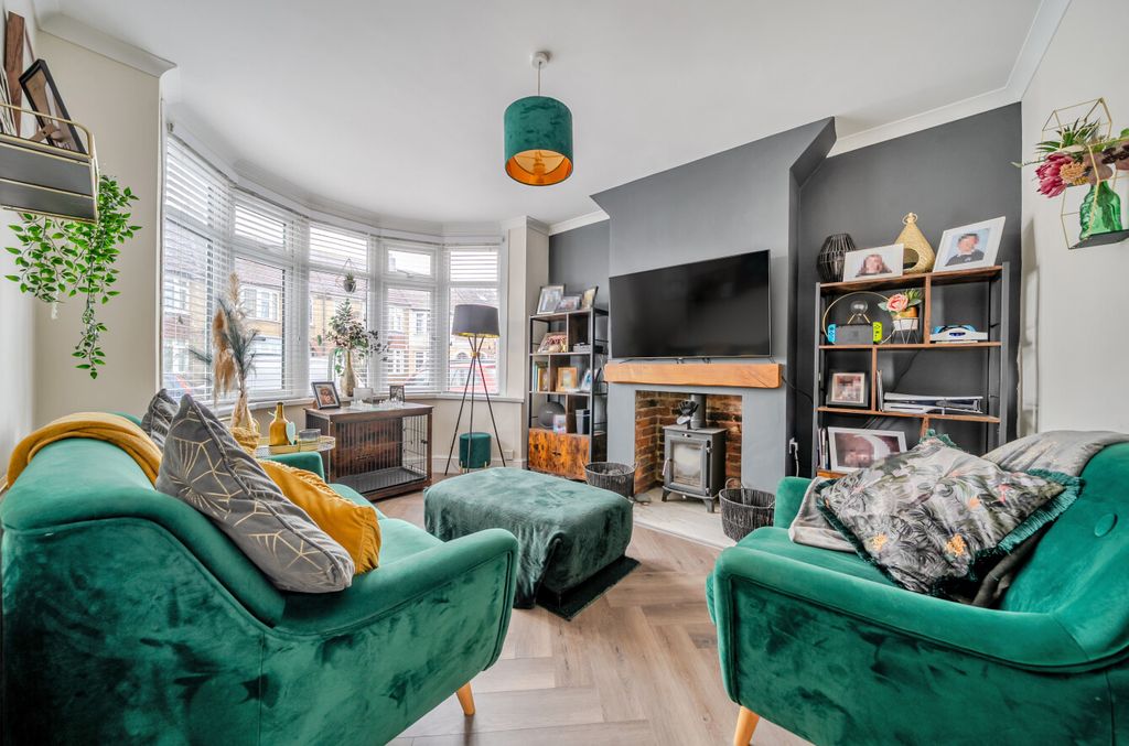 Property photo 2 of 17 1380176-1-6911Ff8...