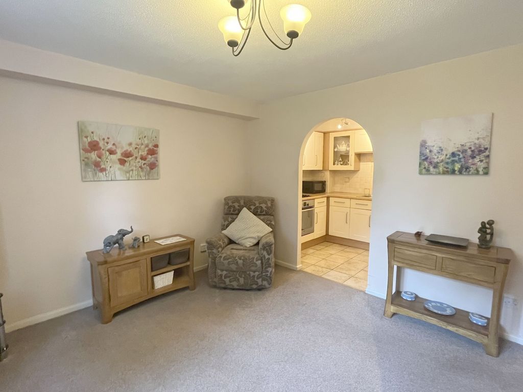 Property photo 3 of 18 Gallery