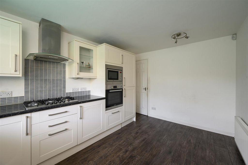 Property photo 3 of 19 Citadelplace10-16.Jpg