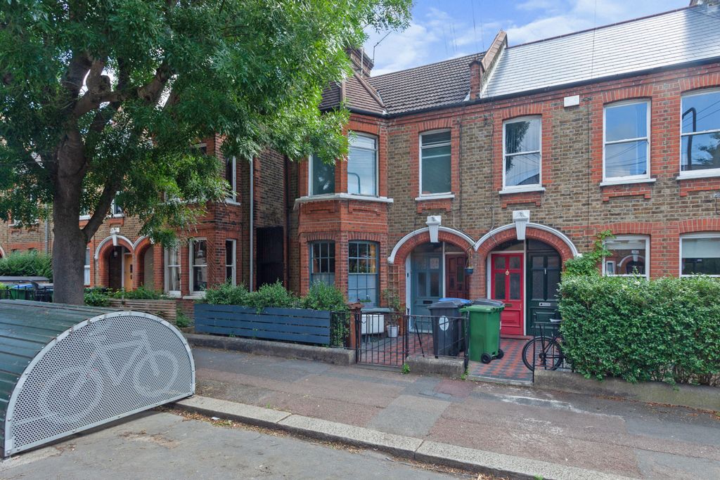 Property photo 1 of 11 1