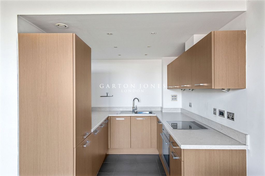 Property photo 3 of 13 Picture No. 10