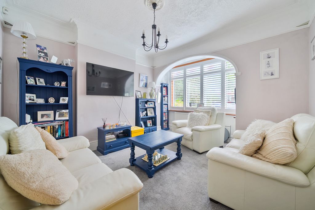 Property photo 2 of 18 1482165-18-6A43F6...