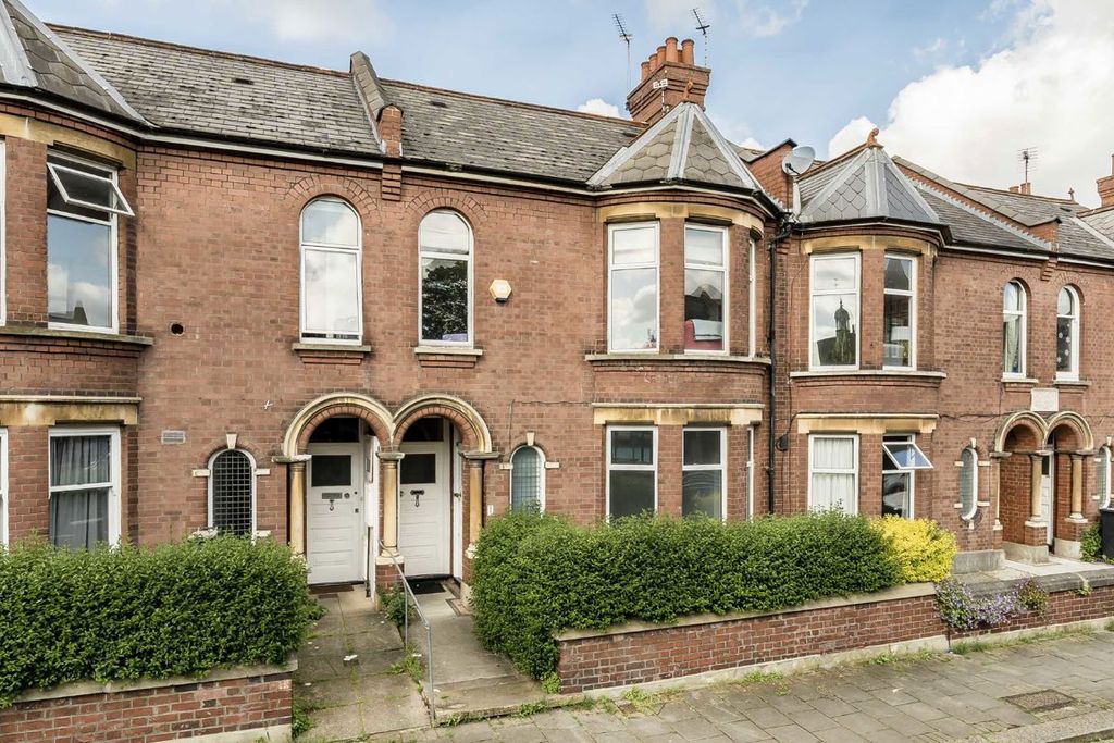 Property photo 1 of 6