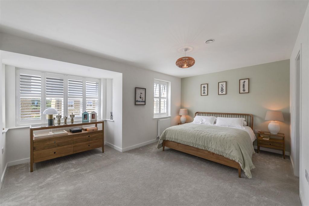 Property photo 3 of 26 17Newbridge13.Jpg
