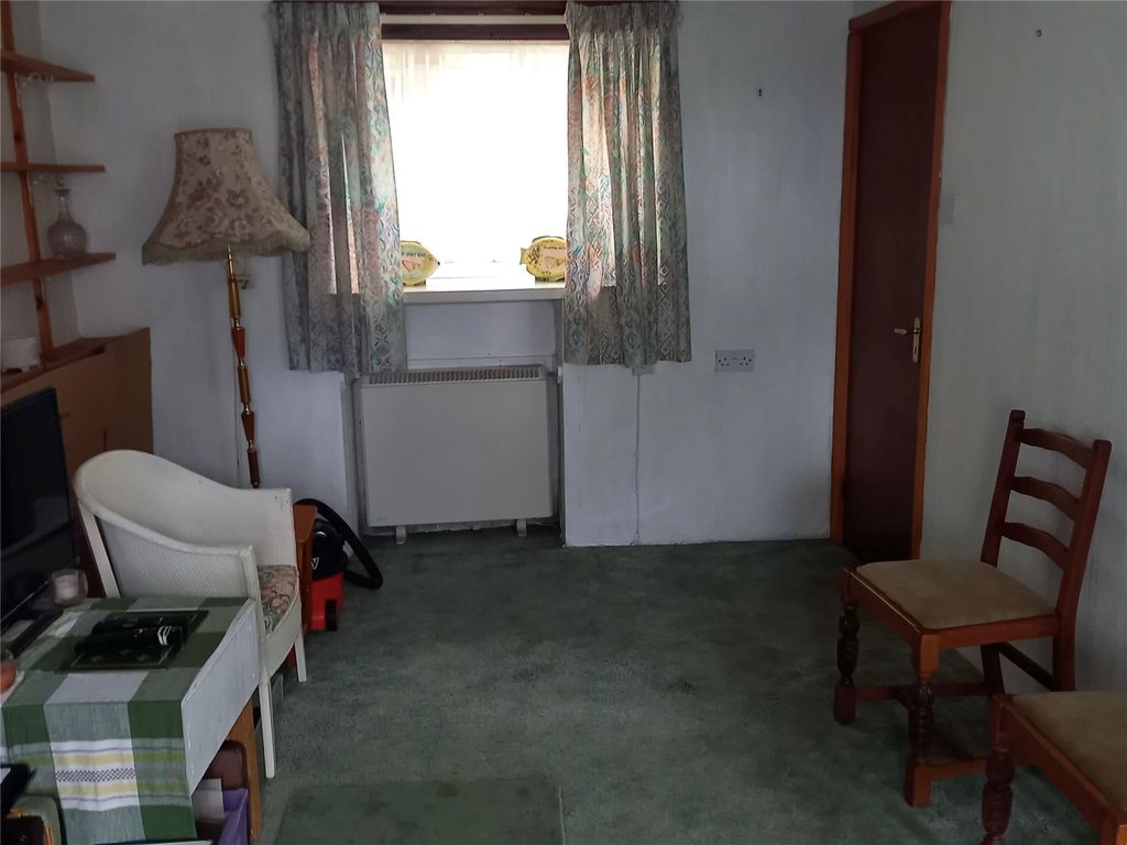 Property photo 3 of 11 Picture No. 06