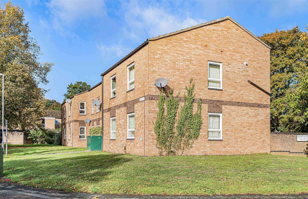 Property photo 1 of 12