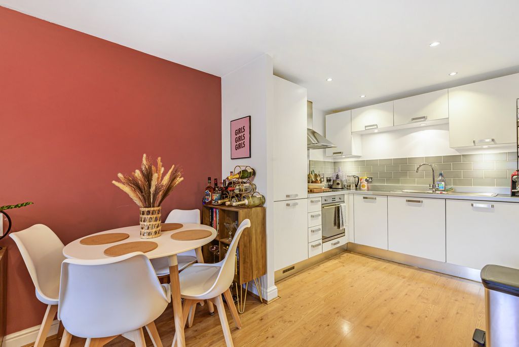 Property photo 3 of 10 851487 (5).Jpg