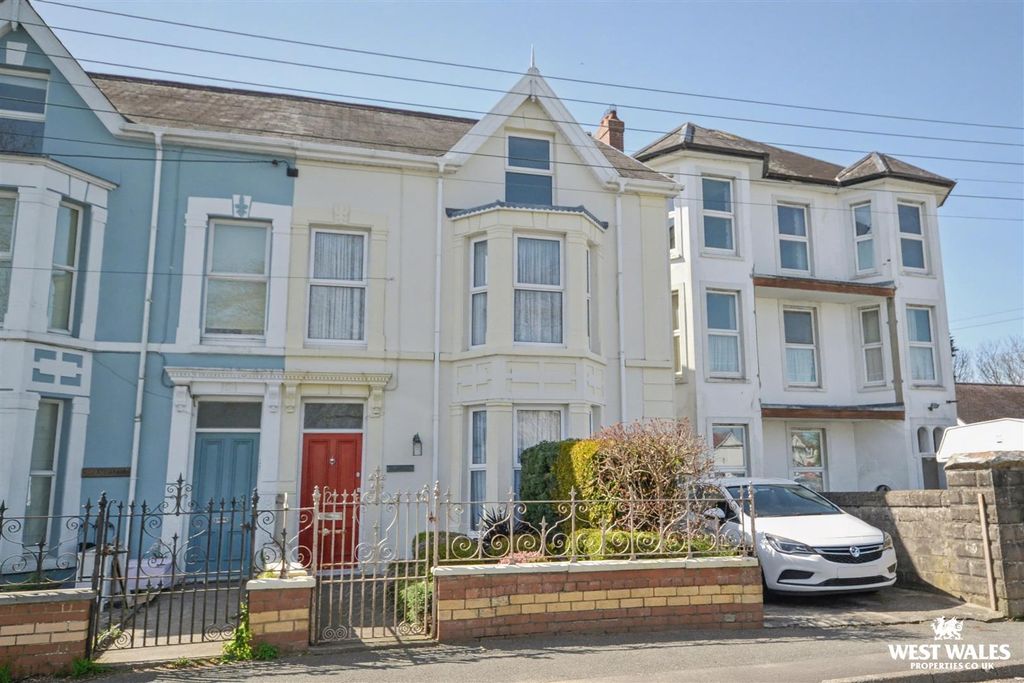 Property photo 1 of 31 Front Of Property