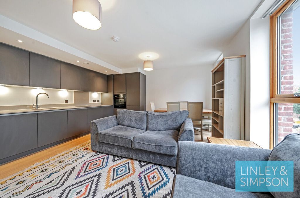 Property photo 3 of 18 Picture No. 13