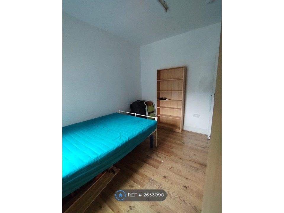 Property photo 3 of 4