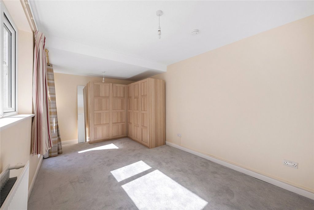 Property photo 2 of 7 Picture No. 02