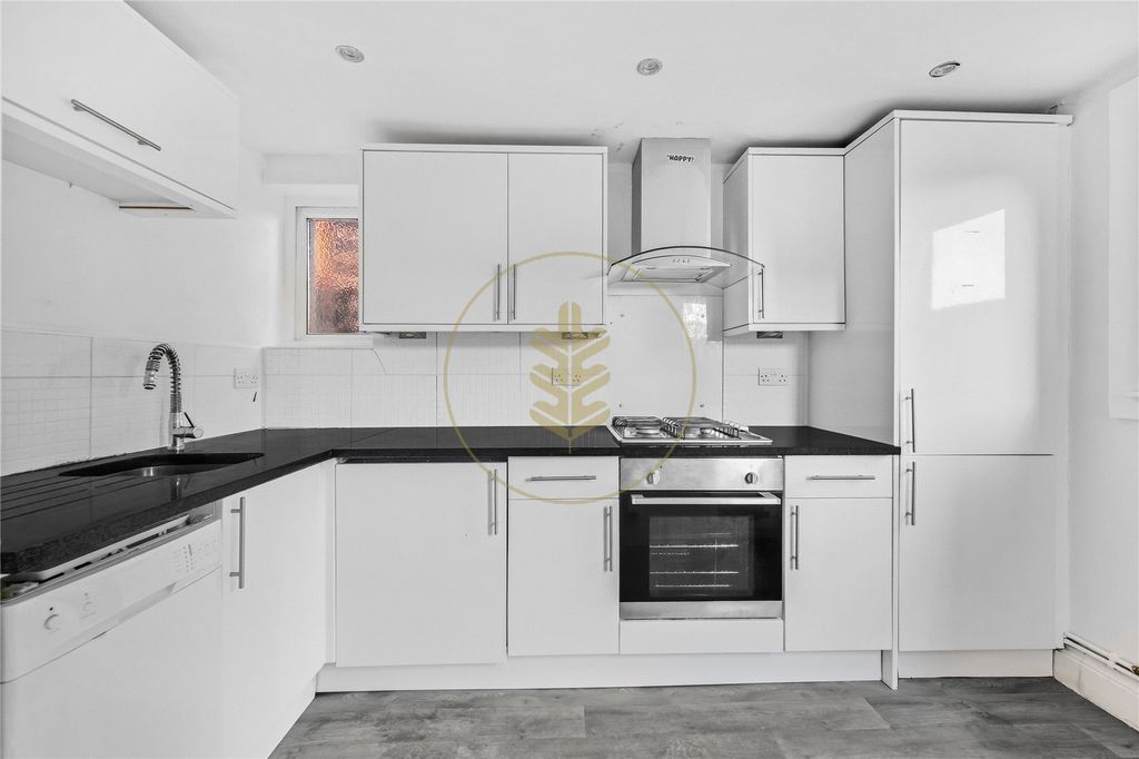 Property photo 2 of 12 Picture No. 05