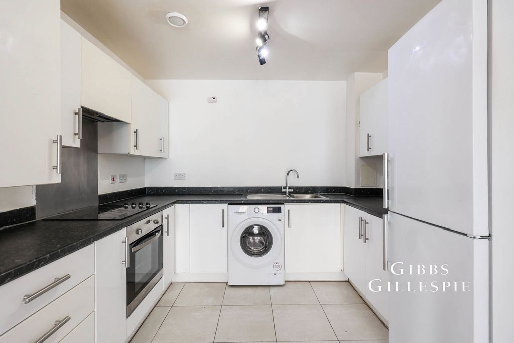 Property photo 2 of 11 Photo